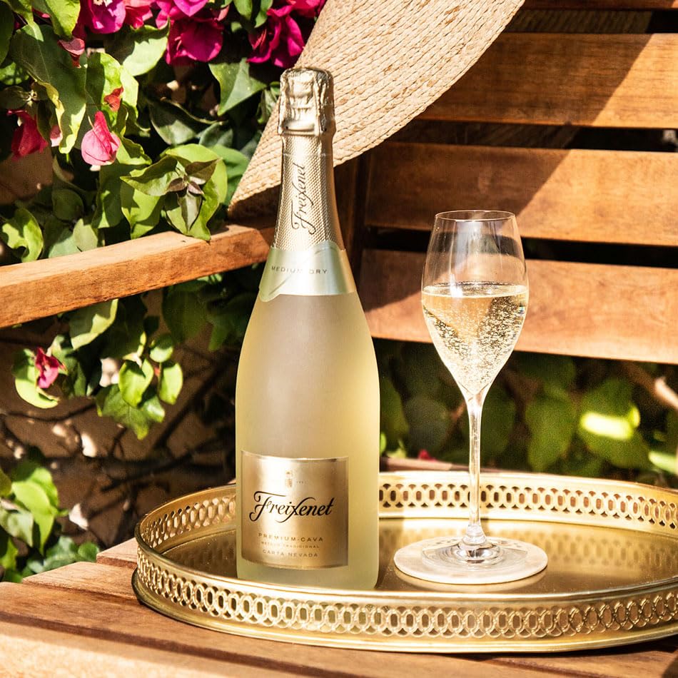 Freixenet Carta Nevada Cava Semiseco, 750ml