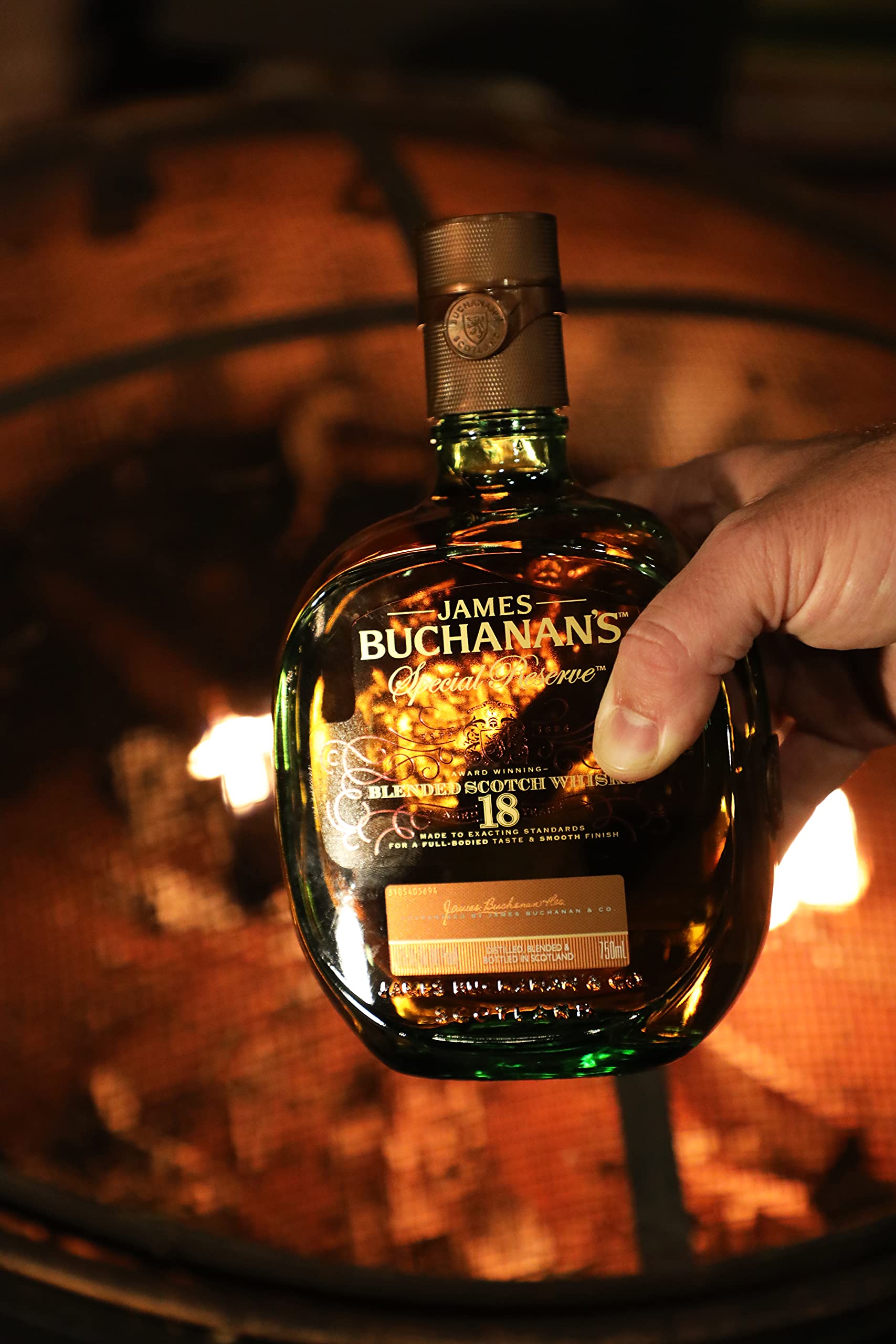 Buchanan's, Special Reserve 750ml, Whisky Escocés, Añejado 18 Años, Sabor Dulce y Cítrico